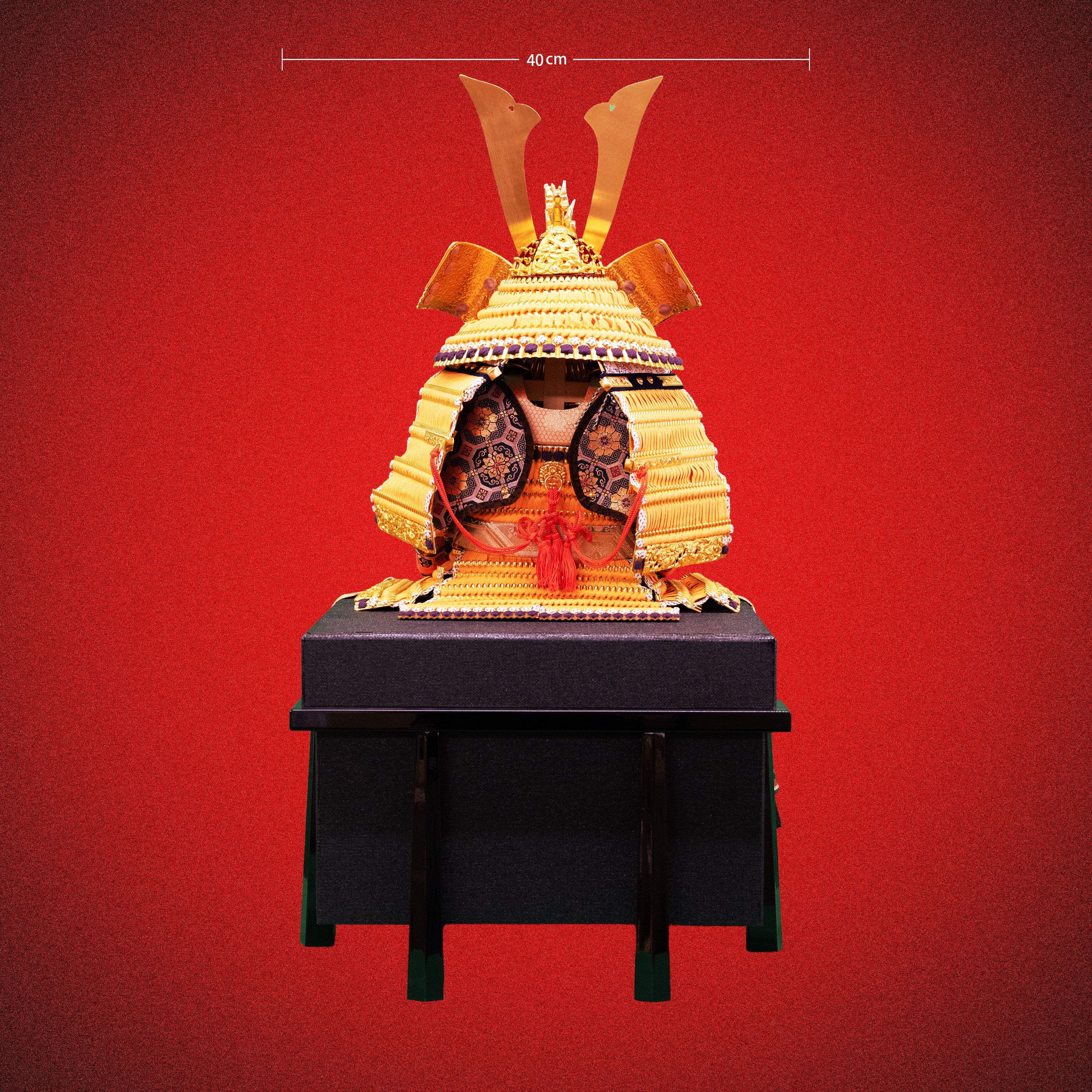 Ausstellung japanischer Samurai-Rüstungen – Hochwertige Rüstungsreplik im Stil von Tokugawa Ieyasu