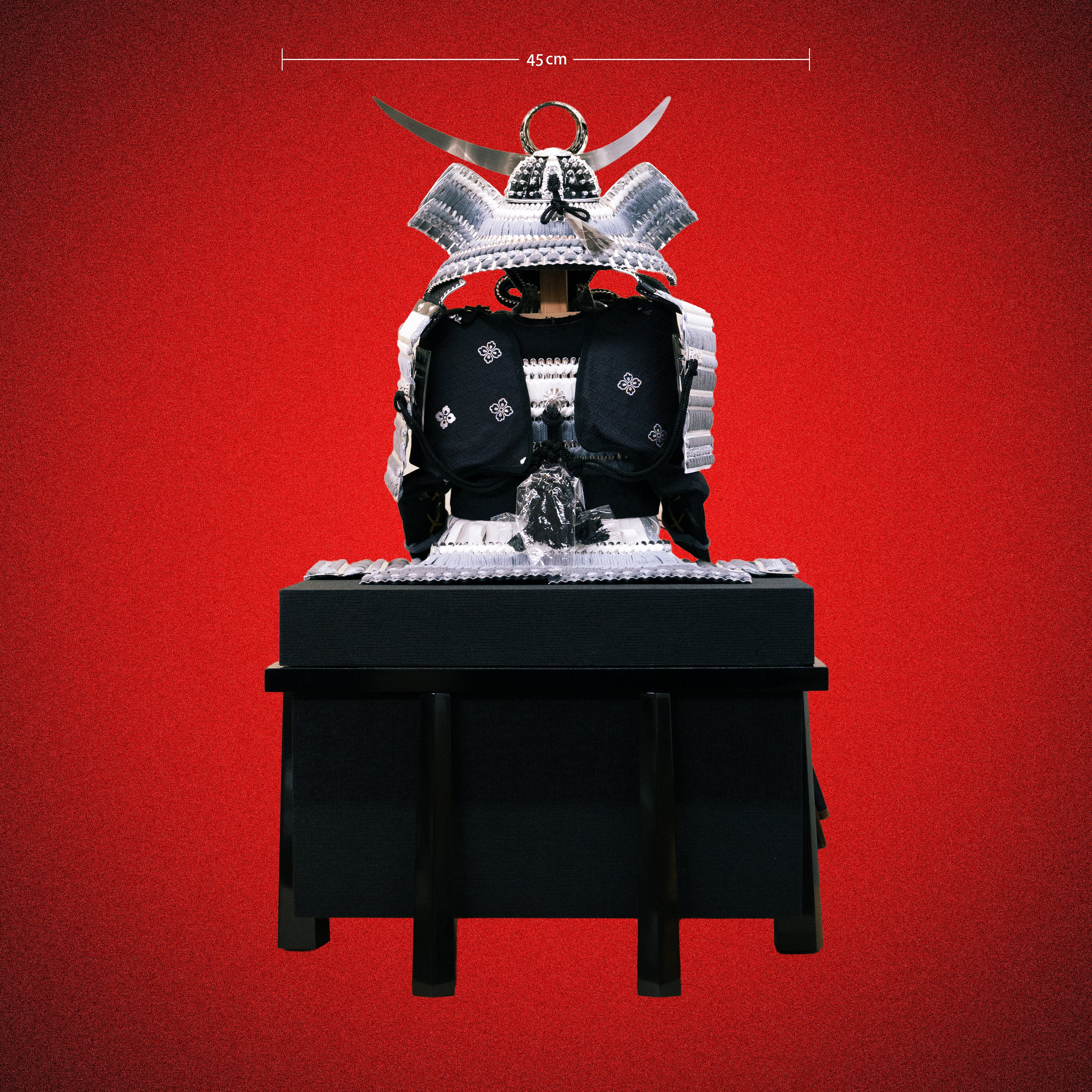 Crescent Moon Kabuto Yoroi – Black & Silver Samurai Display Armor