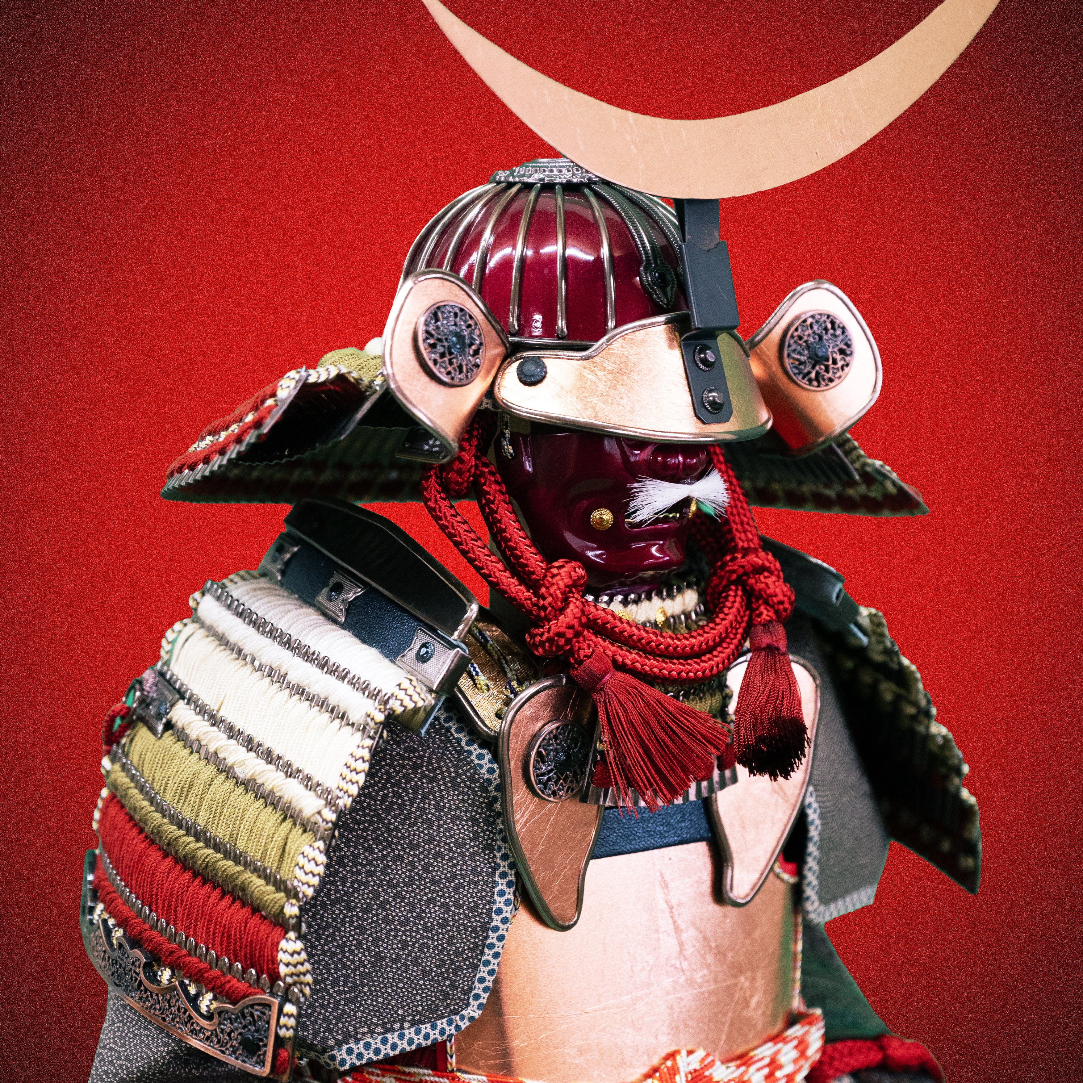 Date Masamune Yoroi – Crescent Moon Kabuto Handcrafted Display Armor