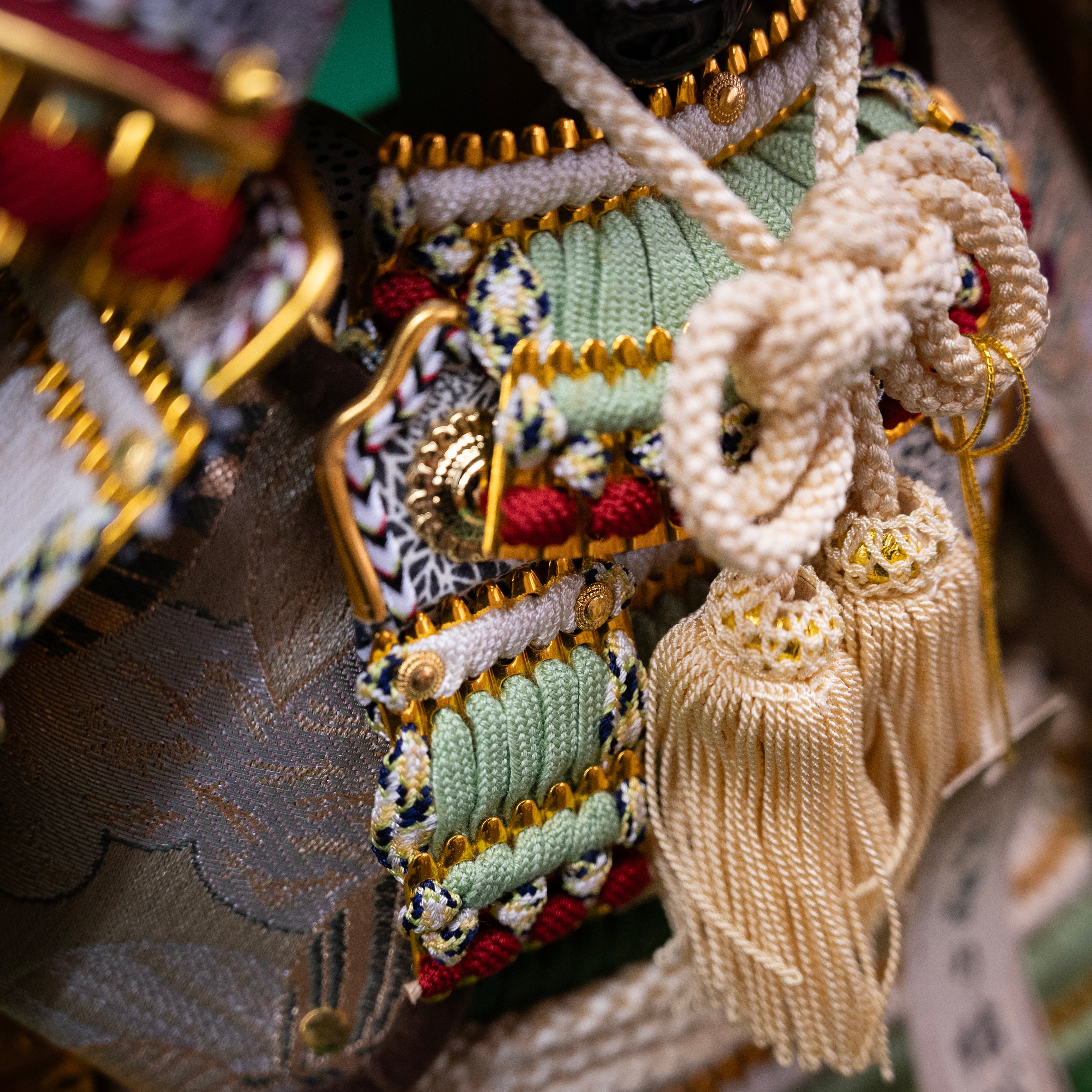 Traditional Ō-Yoroi Display – Handcrafted Festival Samurai Armor