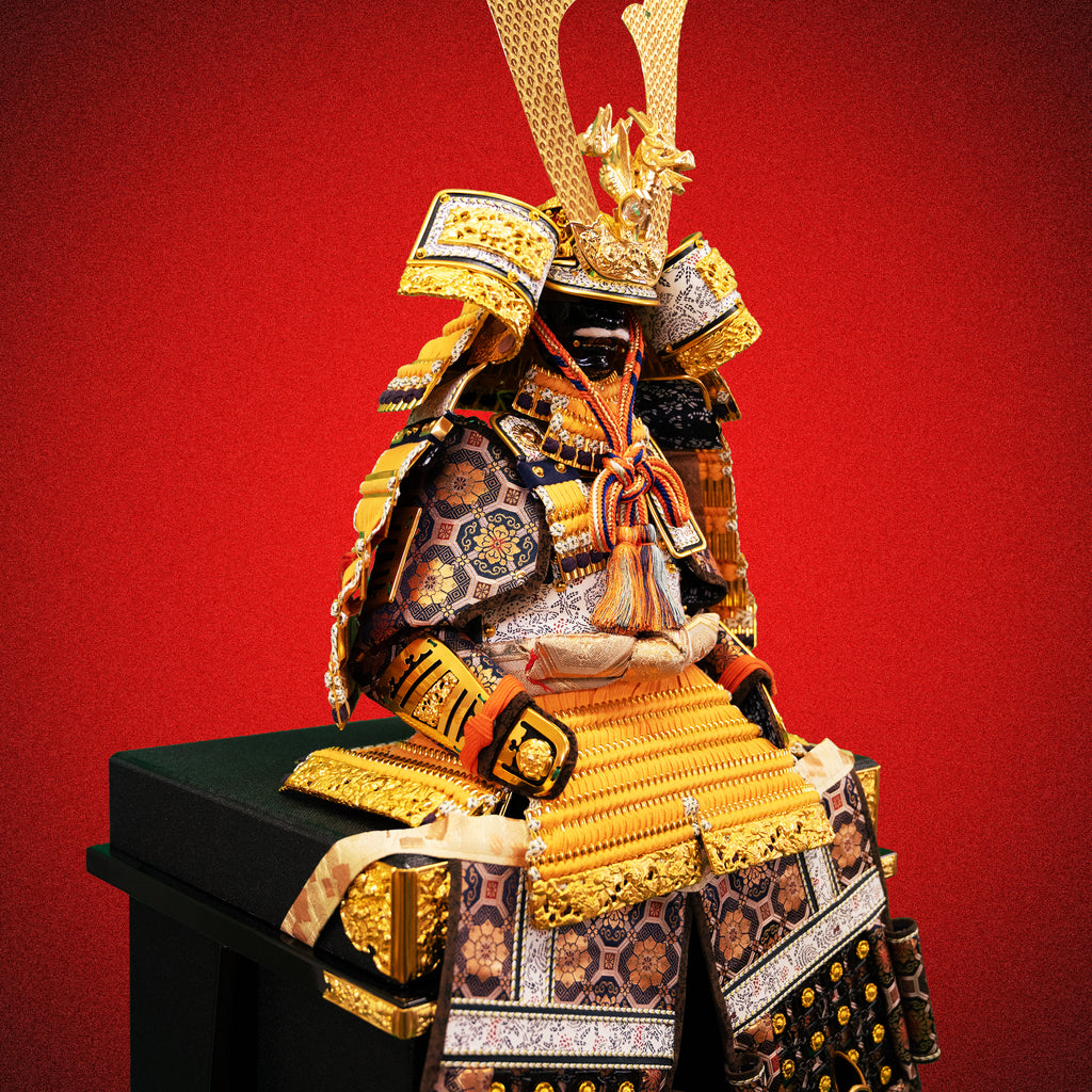Ausstellung japanischer Samurai-Rüstungen – Hochwertige Rüstungsreplik im Stil von Tokugawa Ieyasu